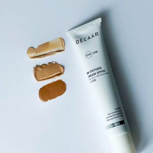 DECAAR Apsaugantis ir drėkinantis kremas su spalva | BB Oxygen cream SPF 50